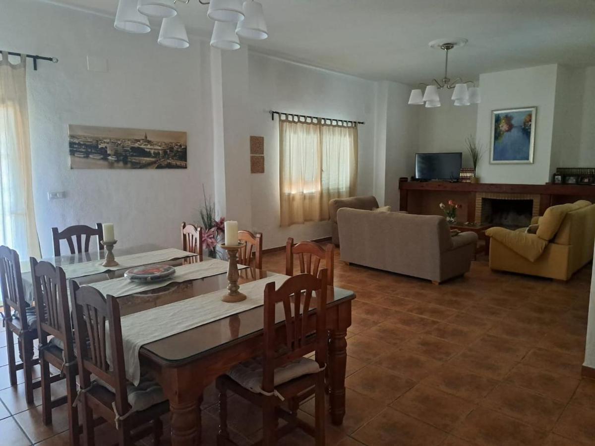Villa Duran Esteban Cantillana Buitenkant foto